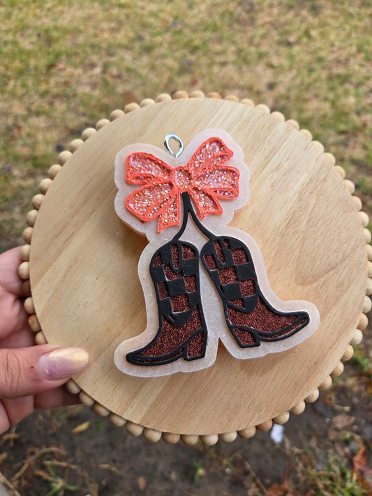 Bow & boots