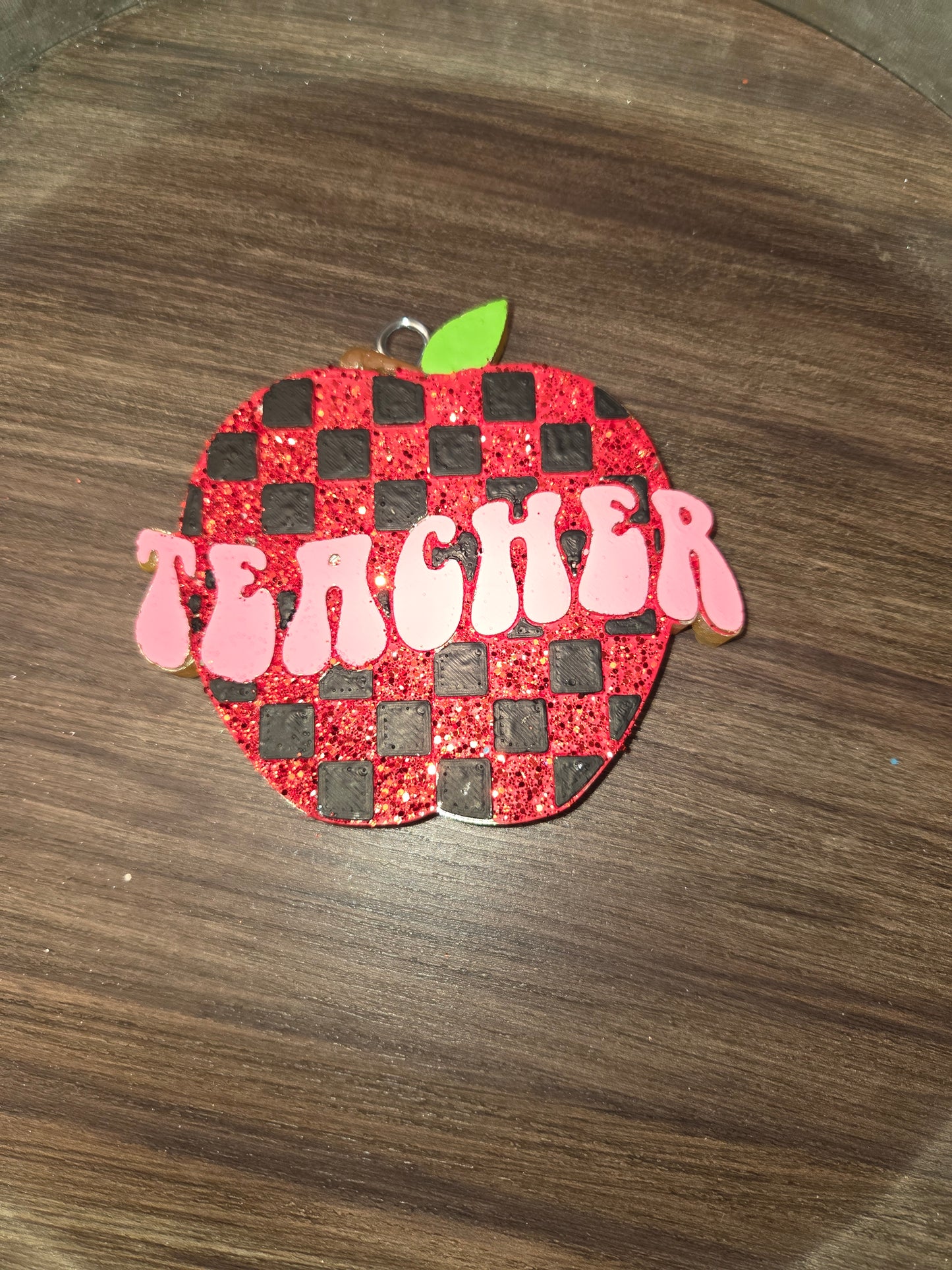 TEACHER APPLE